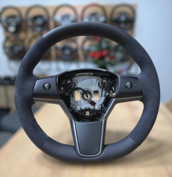 Tesla Model 3 Model Y Lenkrad neu beziehen